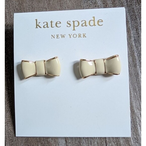 Kate Spade Take a Bow Lacquer Cream Moon River Beau Stud Earrings Ivory Classic - Picture 1 of 3